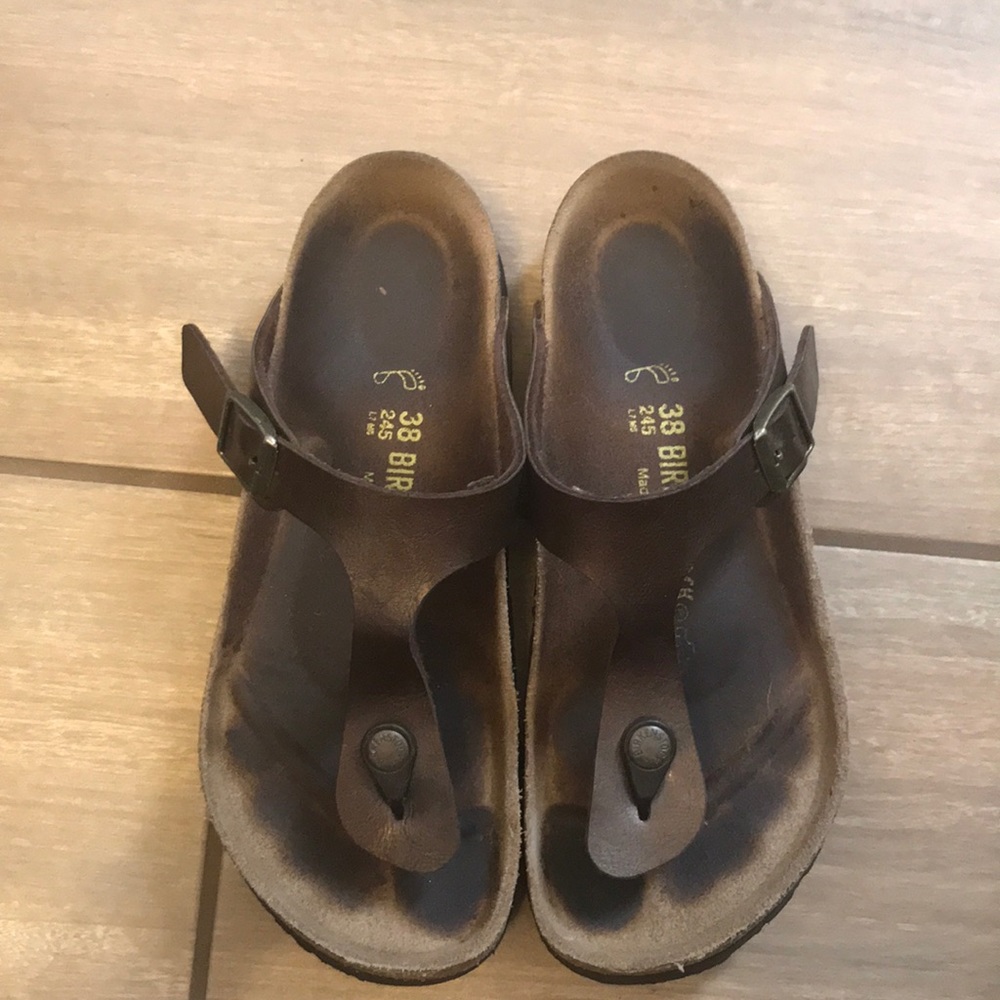 One strap Birkenstock’s